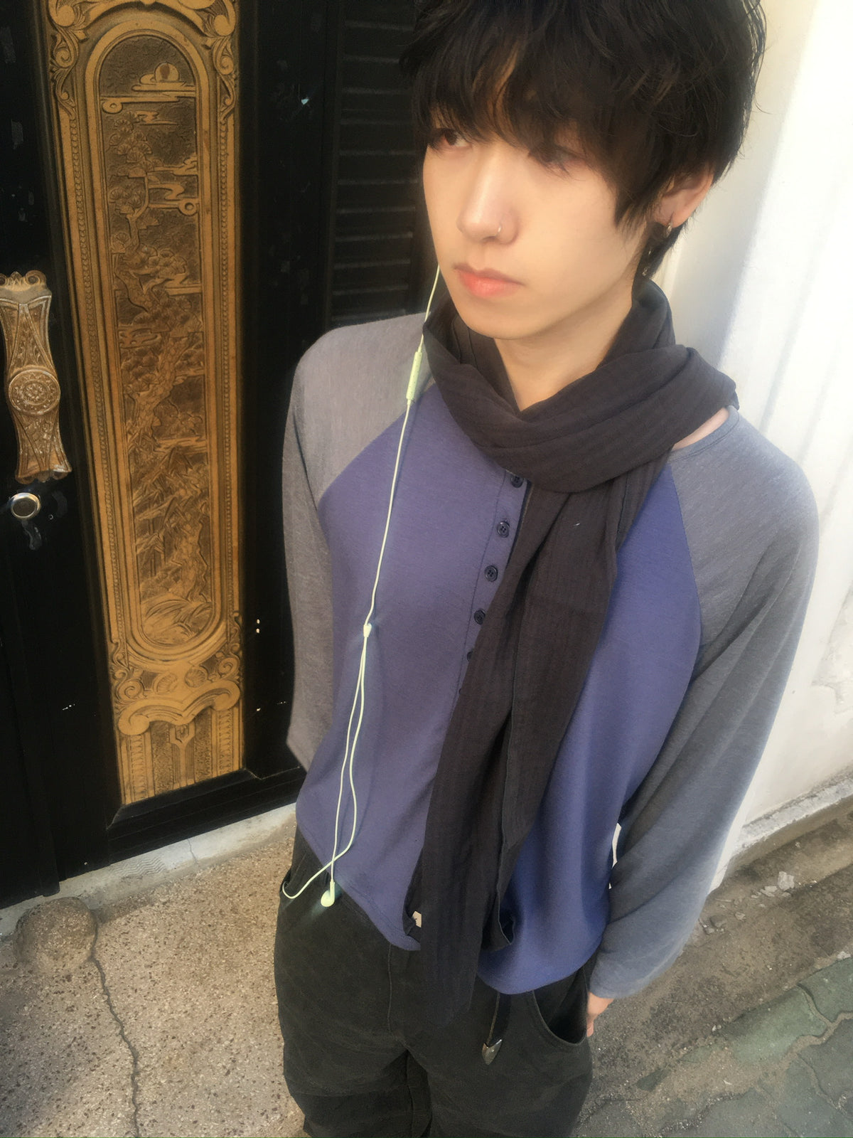 crinkle stripe scarf (charcoal)