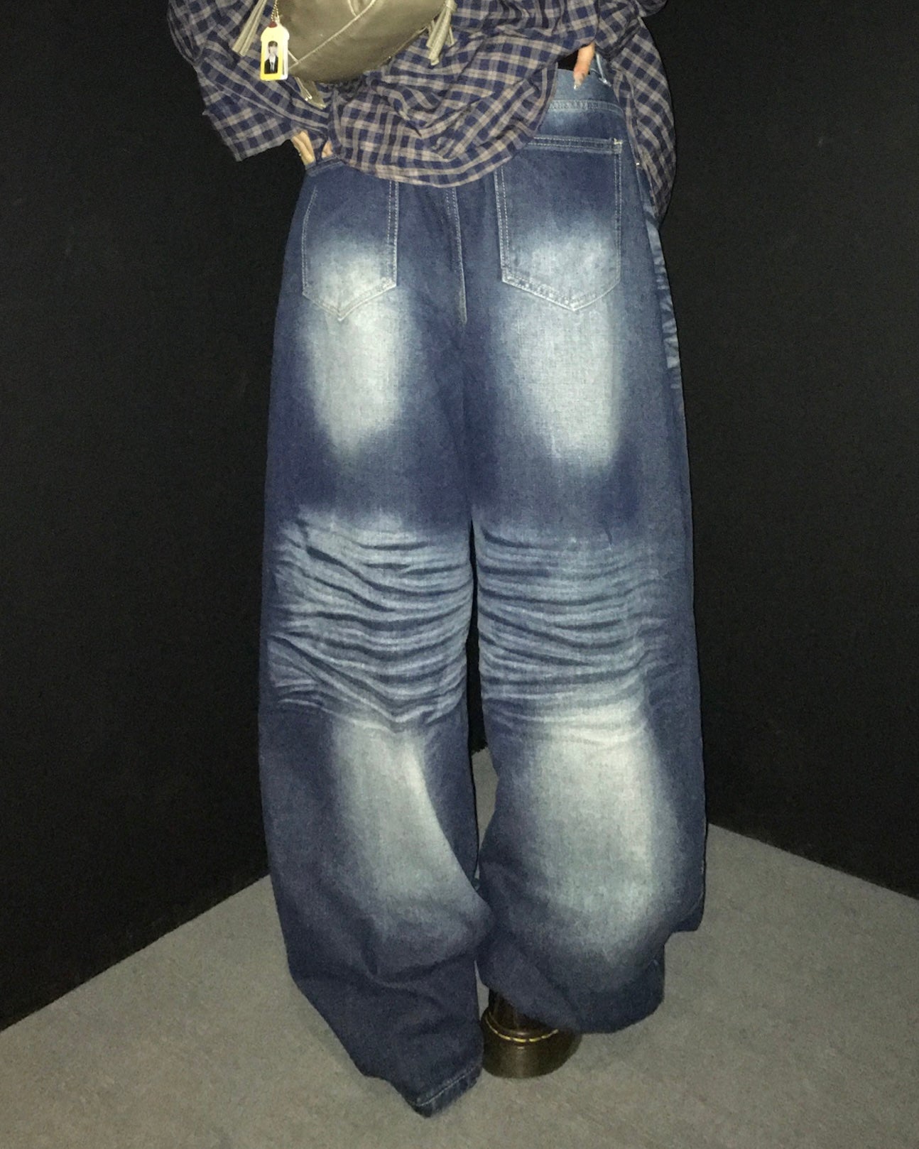 (in stock) simple smoke wide jeans