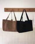 suede shoulder bag (black)