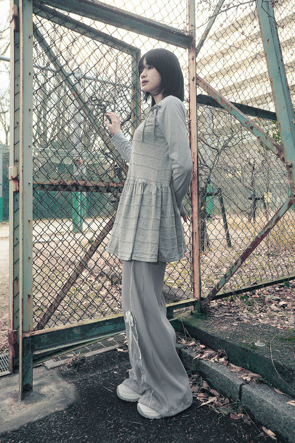 HUGYOURSKIN ANGEL PATCH RAGLAN DRESS (GREY)