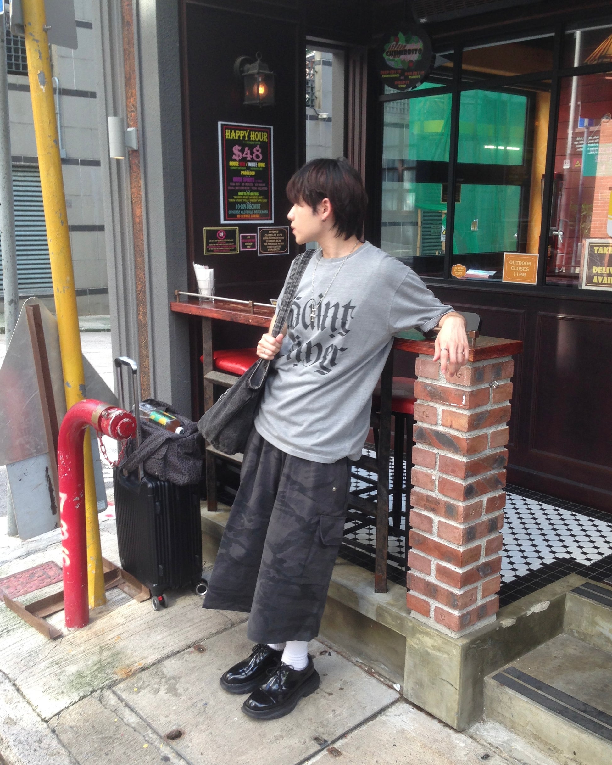 saint washed tee (light grey)