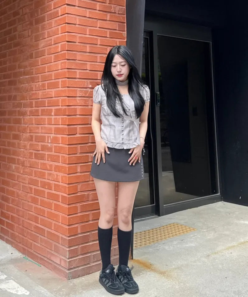 【𝘱𝘳𝘦-𝘰𝘳𝘥𝘦𝘳】ILLIGO Ribbon Tie Square Neck Blouse (GREY)