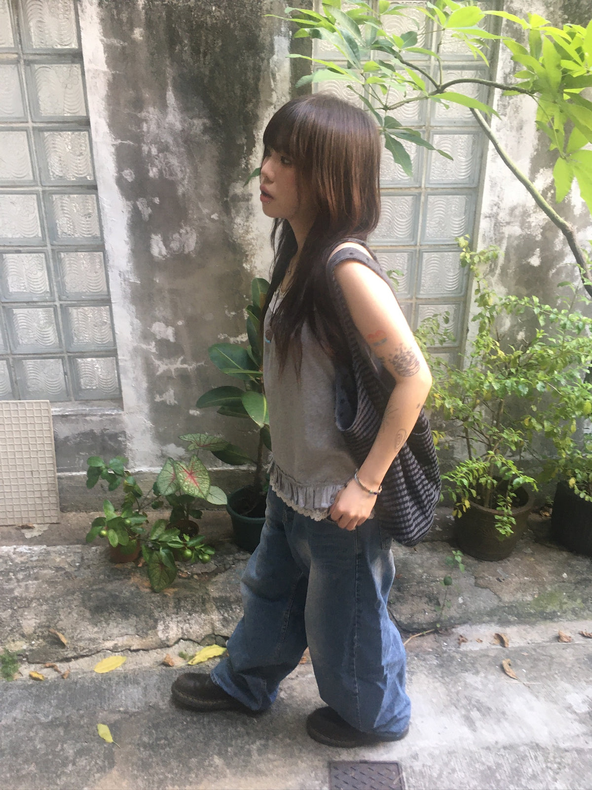 reversible shoulder bag (charcoal)