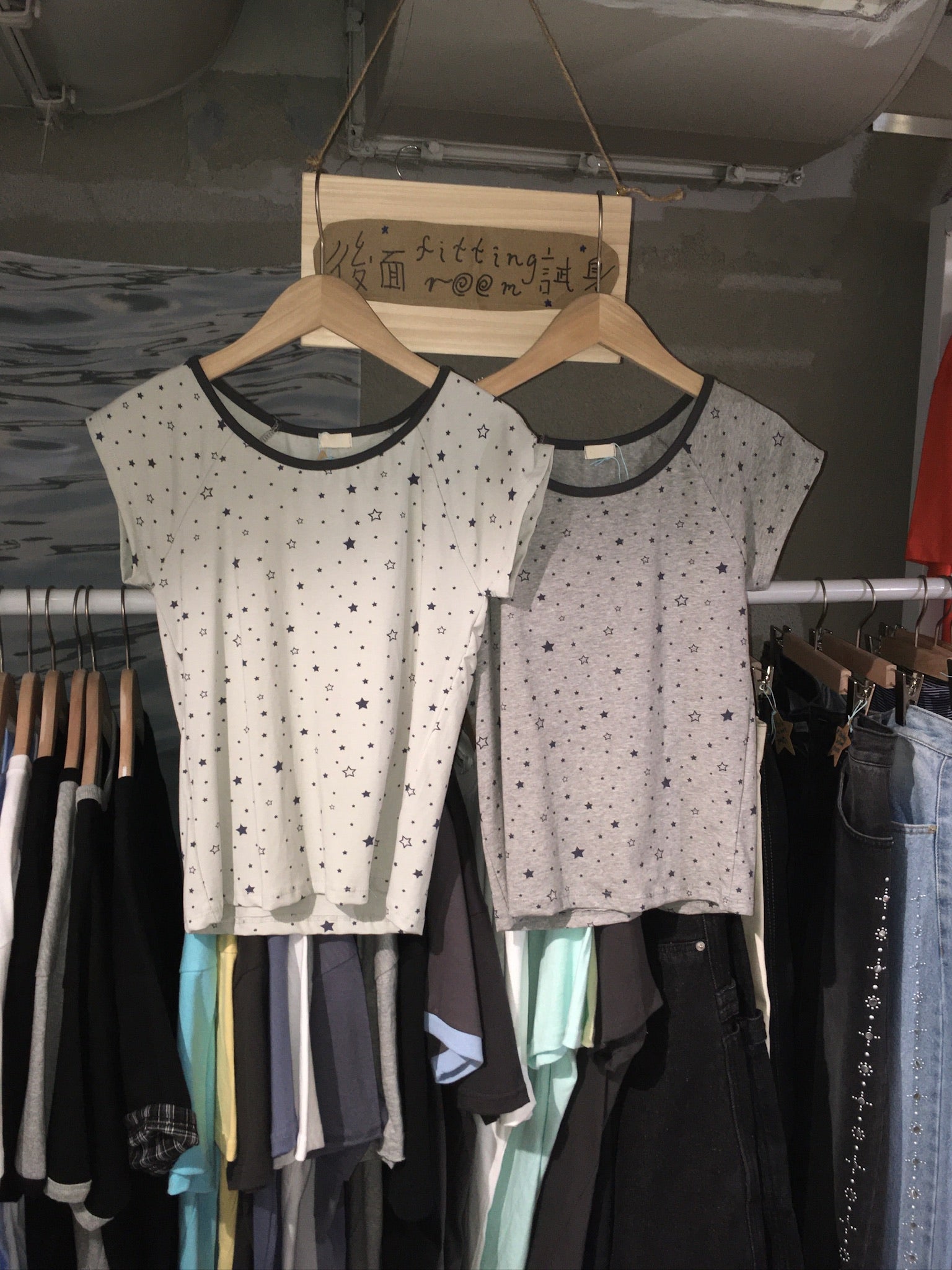 star dot tee (grey)
