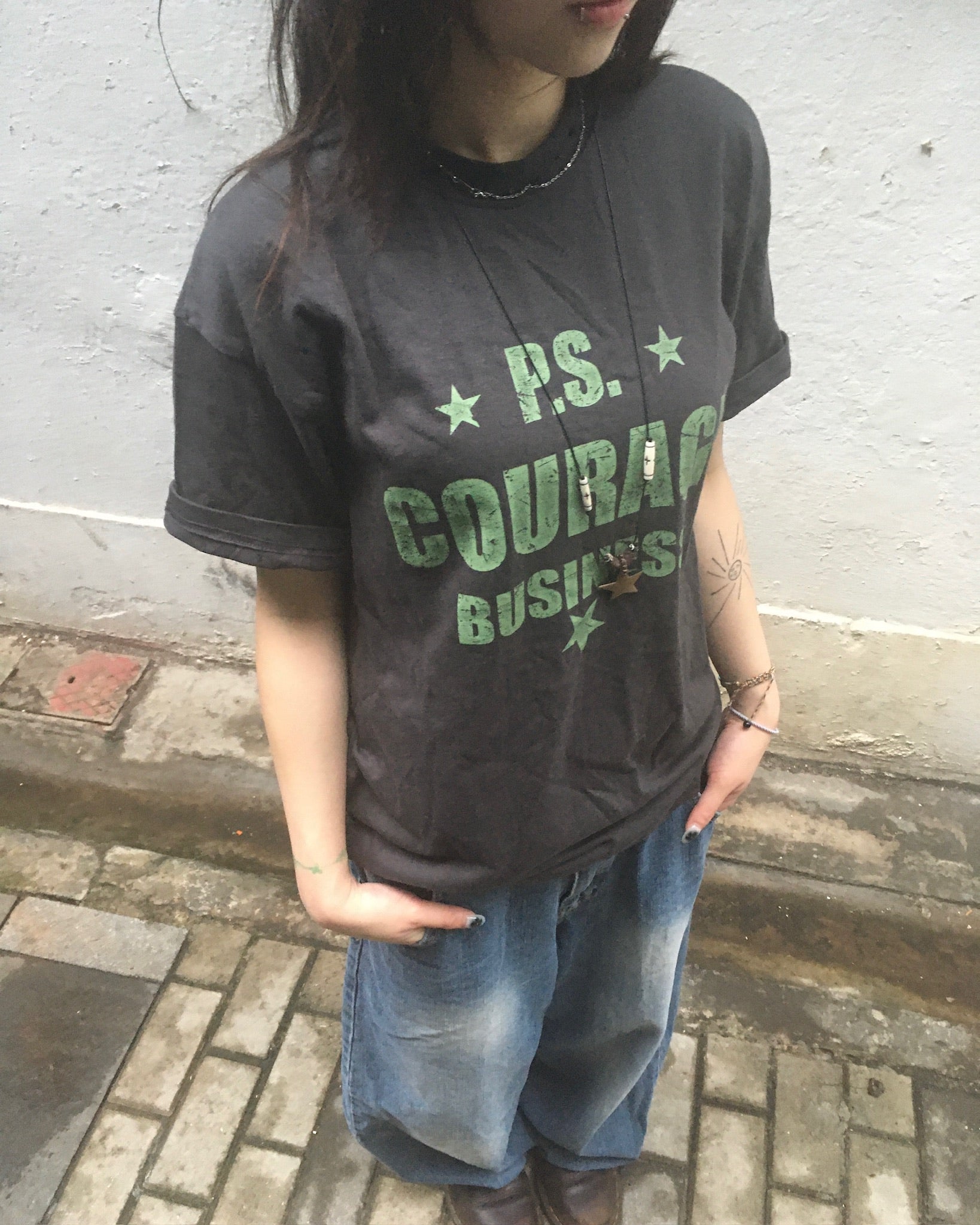 ps crop tee (charcoal)
