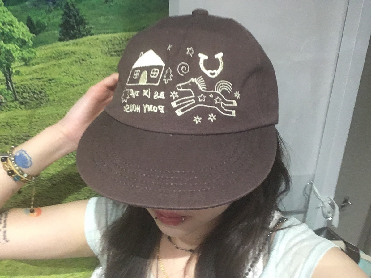 pony house cap (brown)