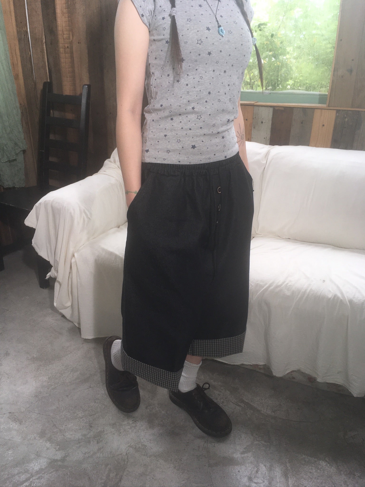 check roll-up pants