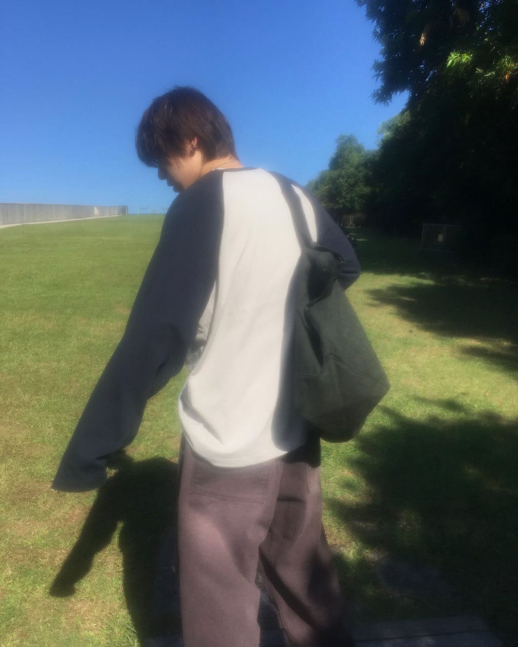 checkmates raglan tee (navy/grey) (men)