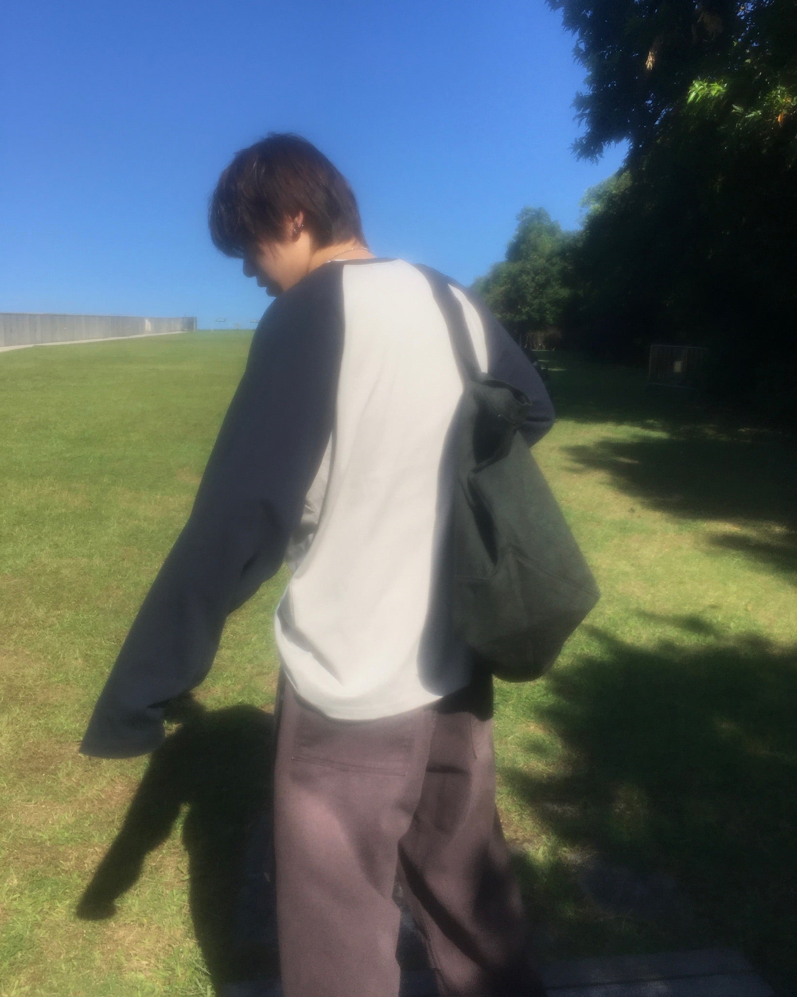 checkmates raglan tee (navy/grey) (men)