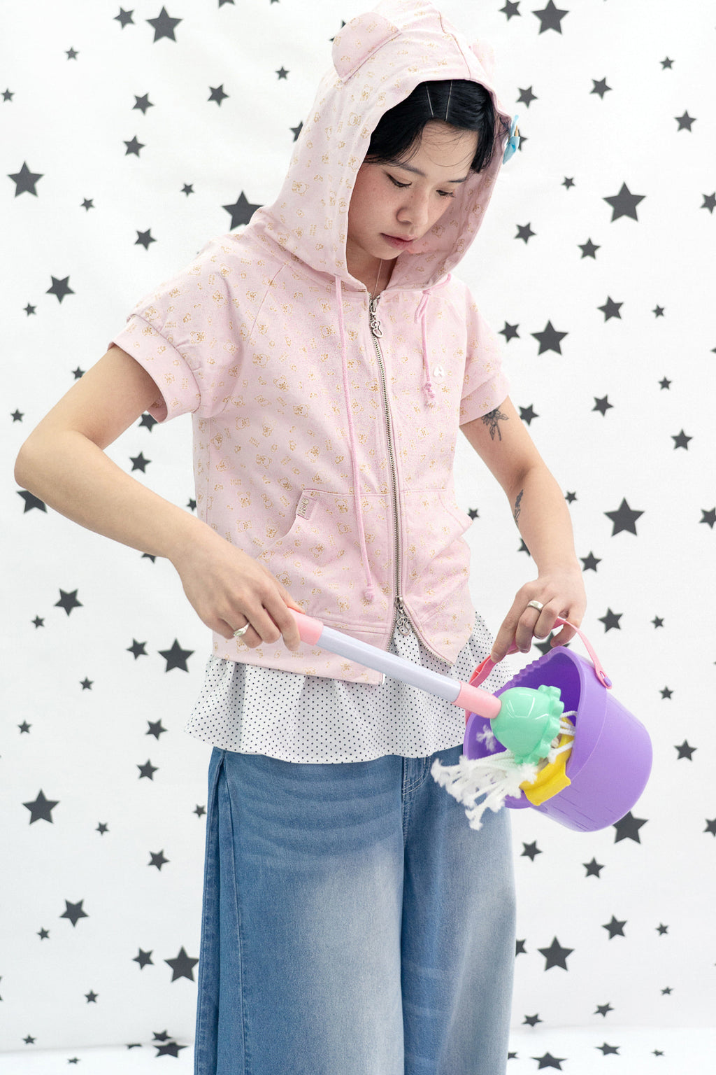 HUGYOURSKIN KORILAKKUMA PRINTED HOODIE ZIP-UP (PINK)