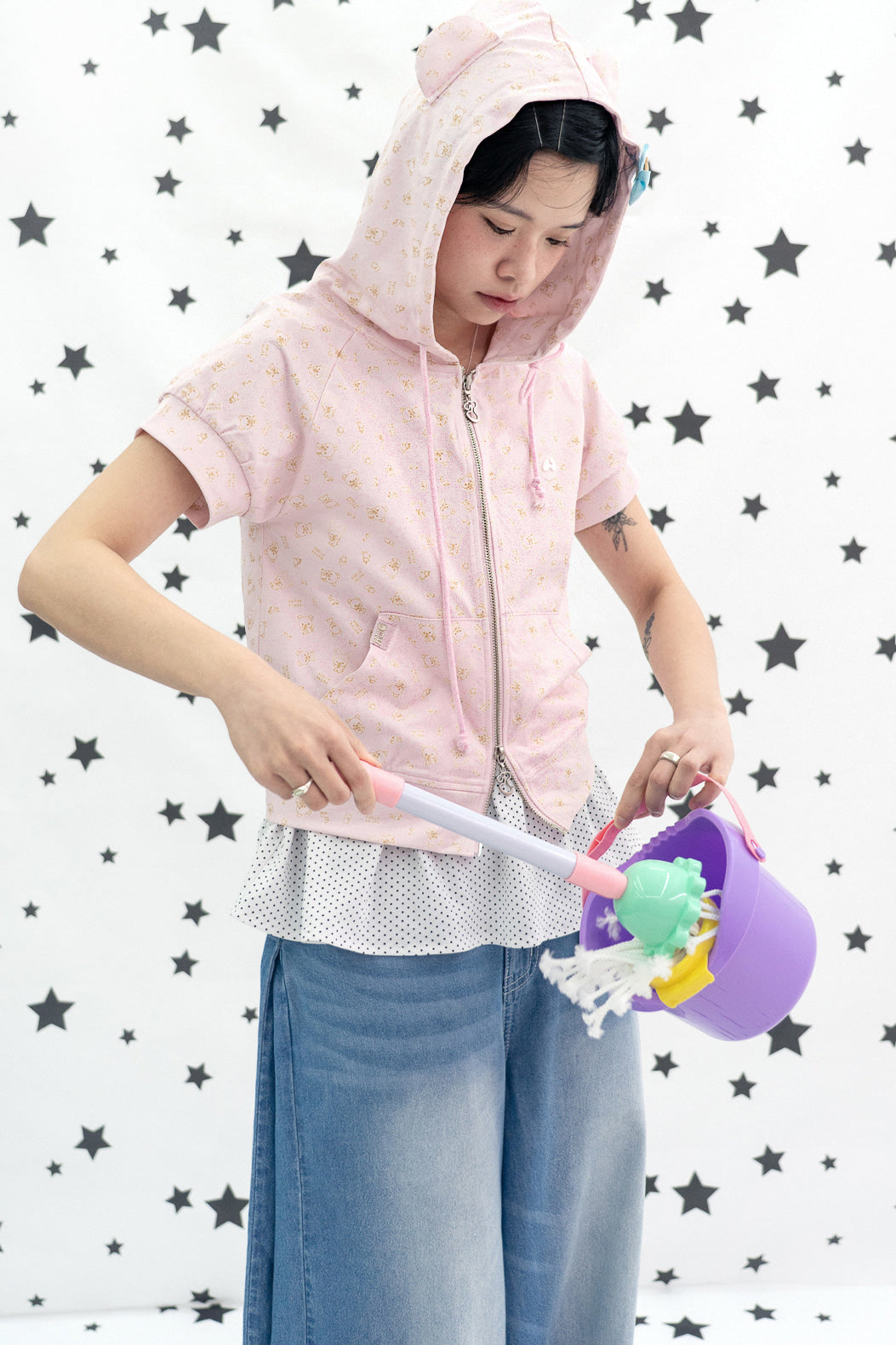 HUGYOURSKIN KORILAKKUMA PRINTED HOODIE ZIP-UP (PINK)