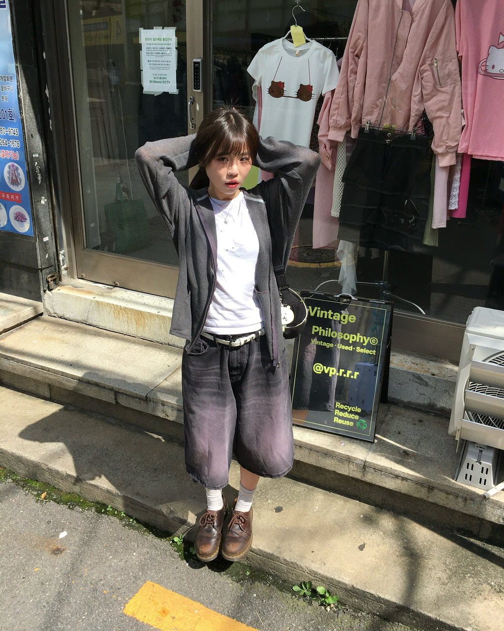 basic washed bermuda jeans (purple) (women wear)