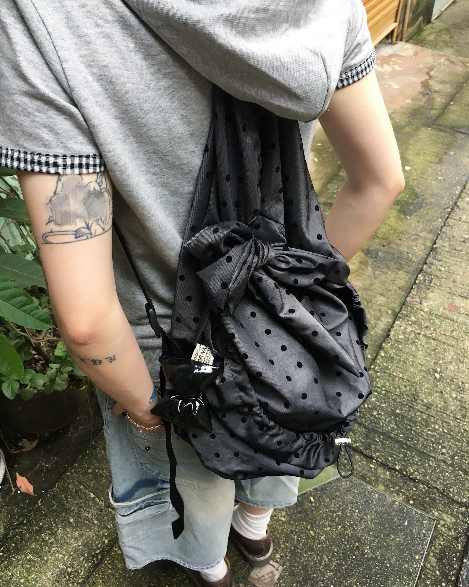 dot backpack (black)