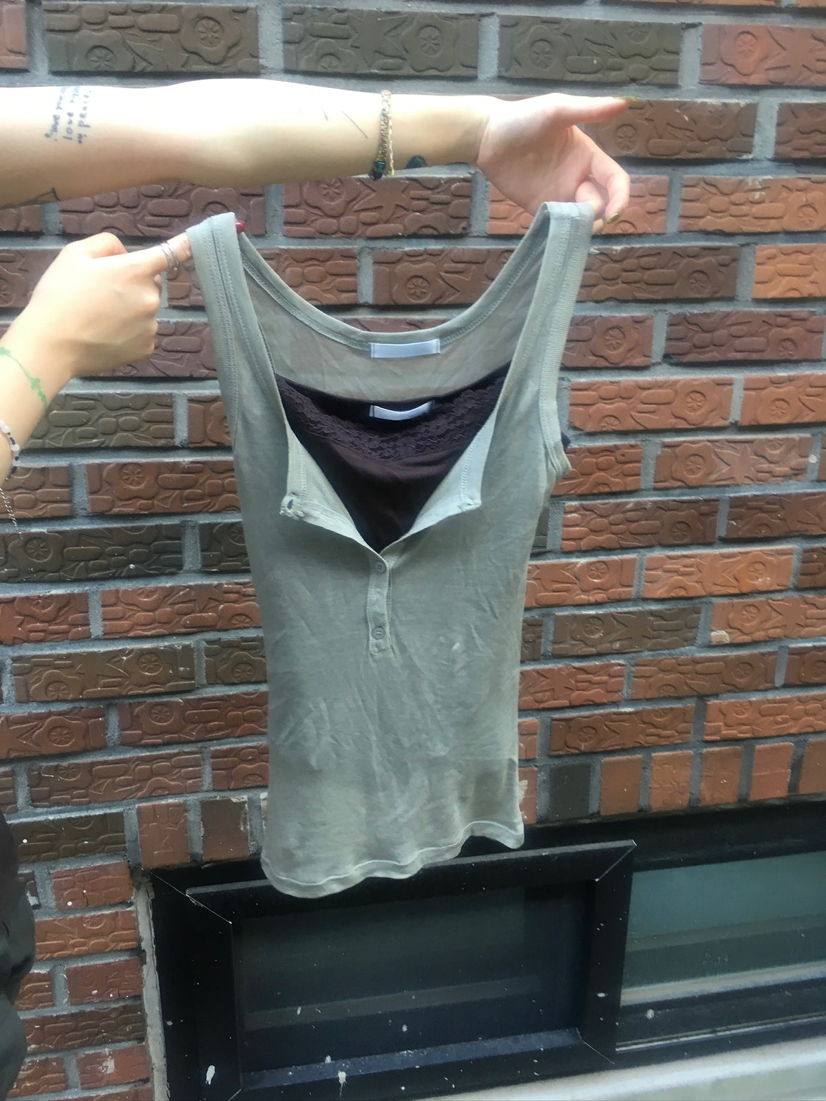 henley neck layer ruffle top (brown)