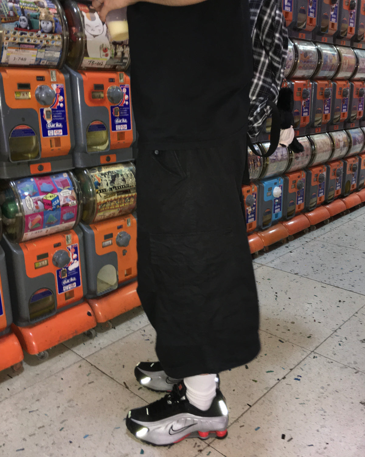 wide cut cargo bermuda pants