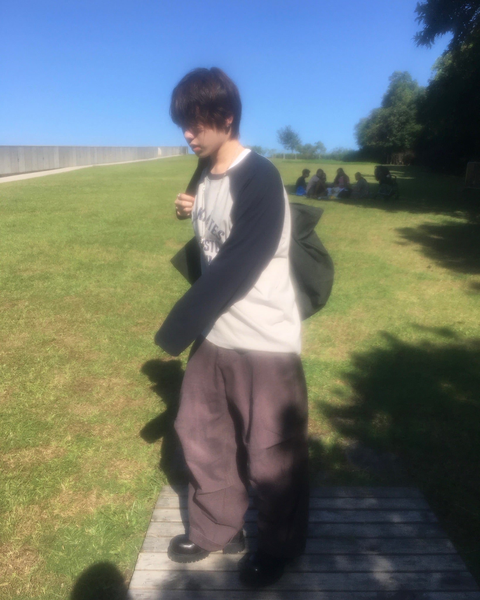 checkmates raglan tee (navy/grey) (men)