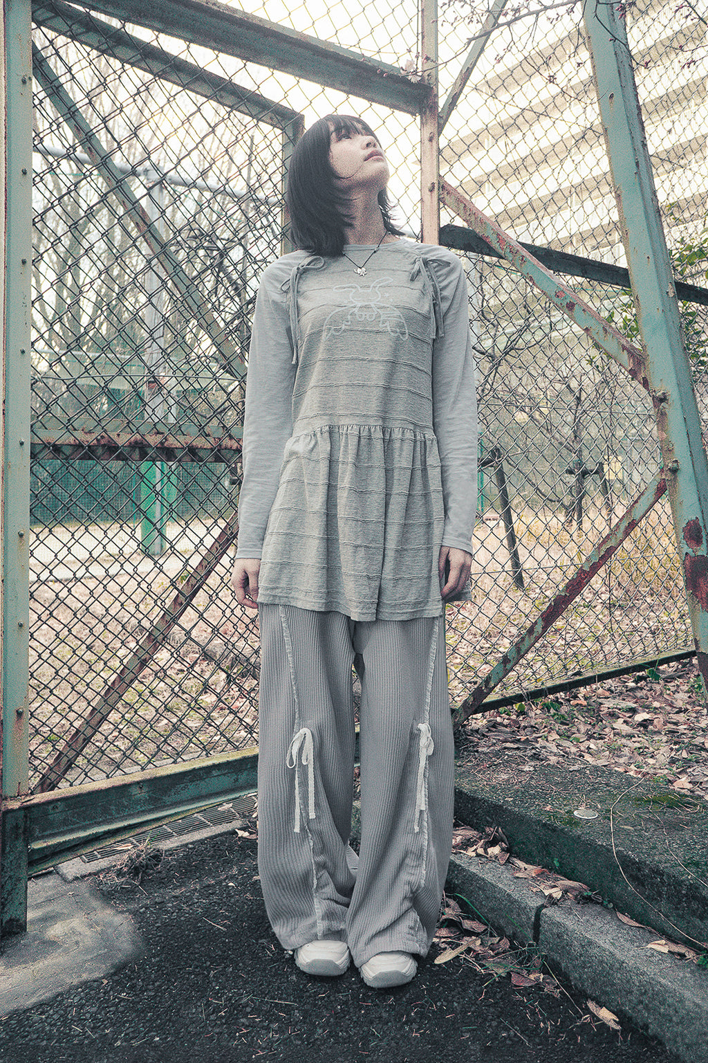 HUGYOURSKIN ANGEL PATCH RAGLAN DRESS (GREY)