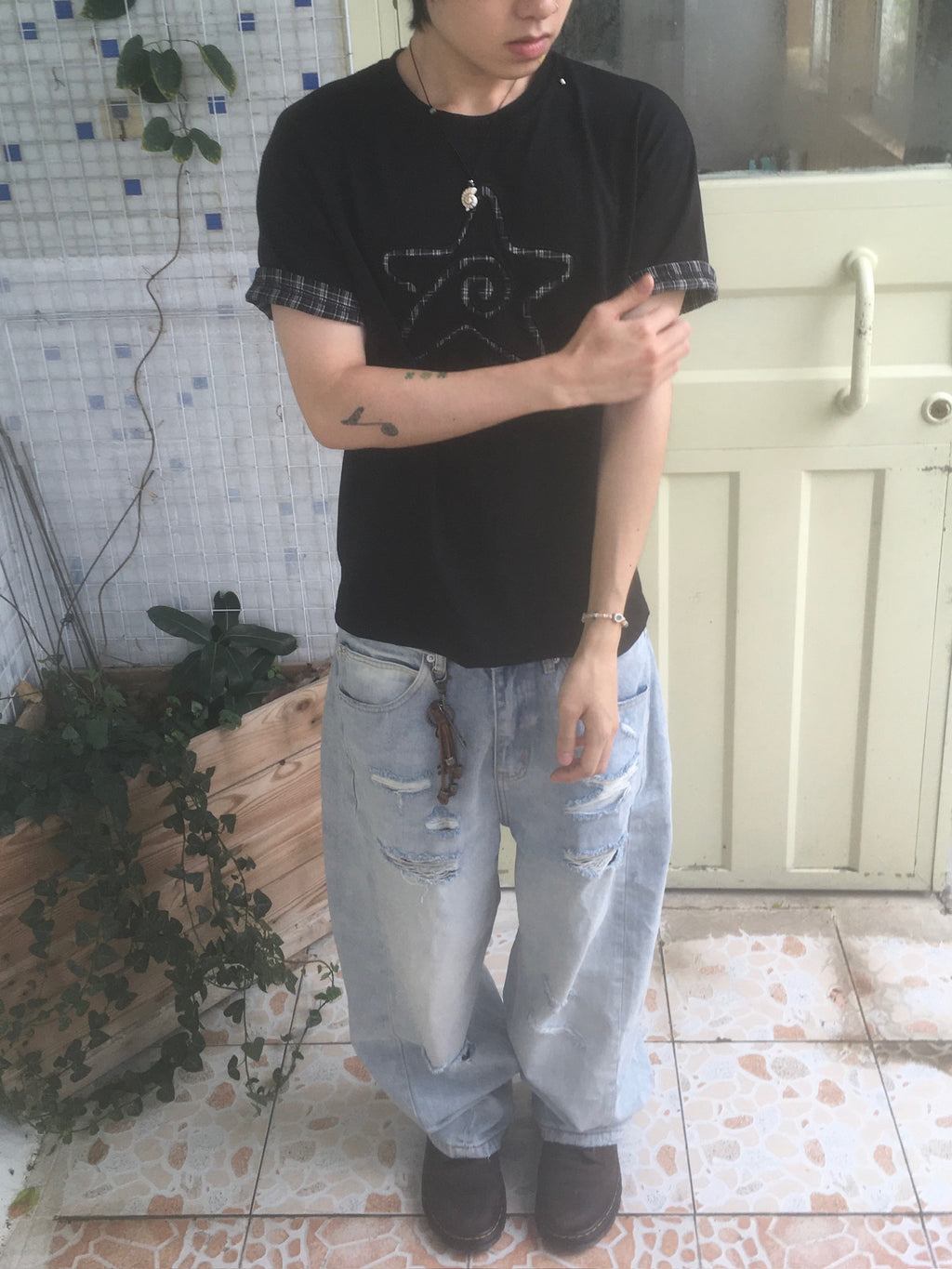 (★BEST) check star roll-up tee (black)