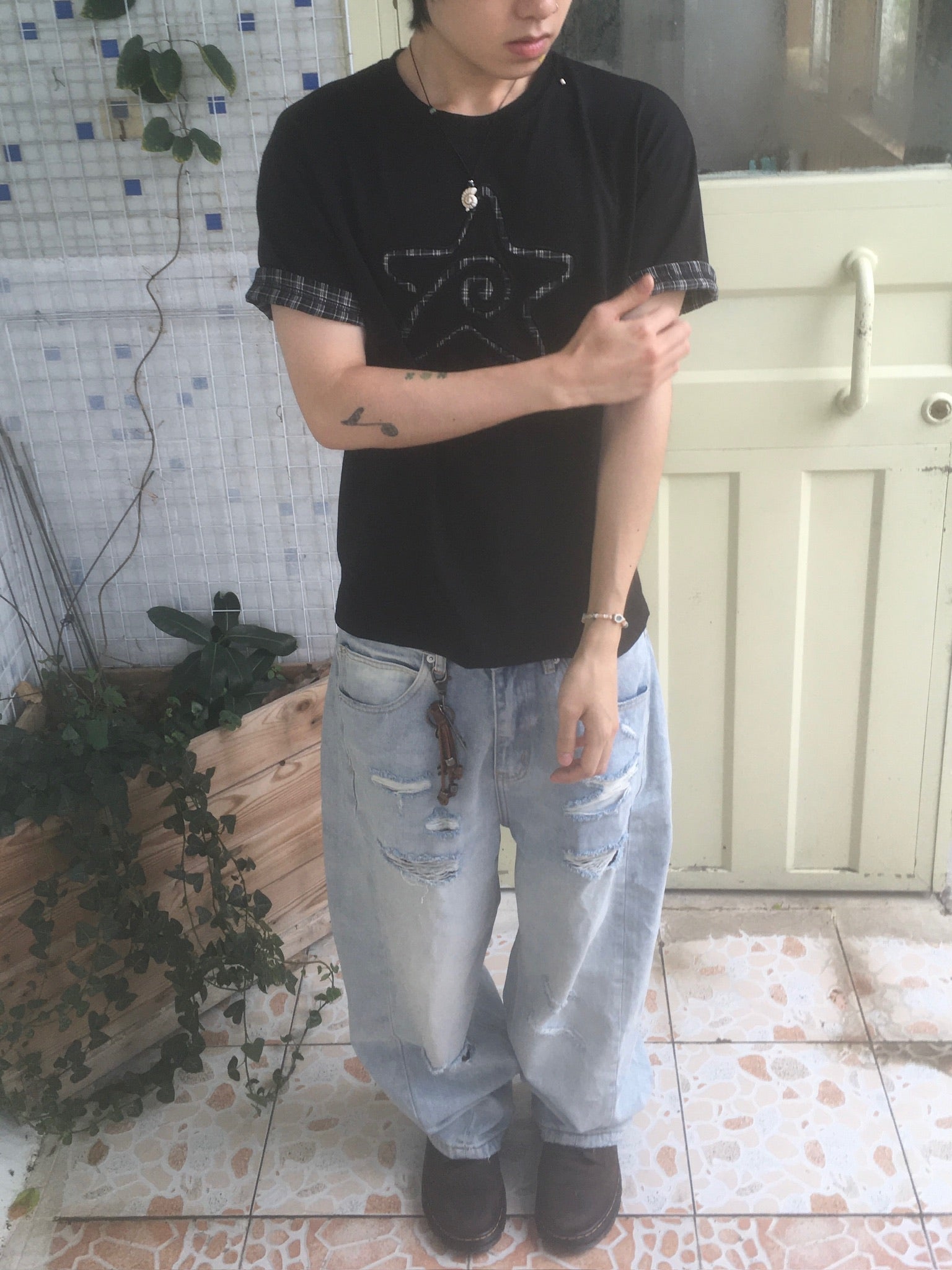 (★BEST) check star roll-up tee (black)