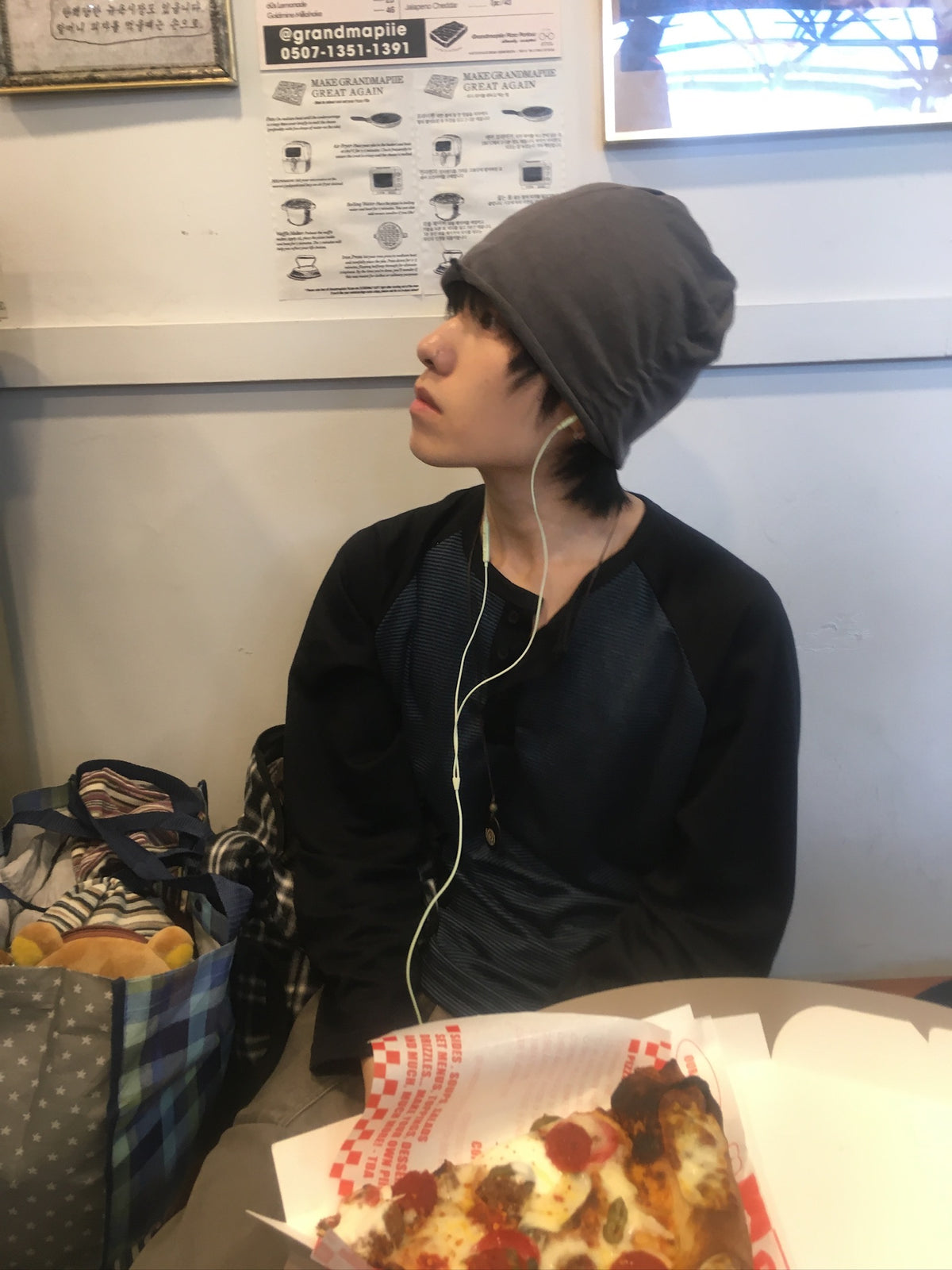 soft ruched beanie (charcoal)