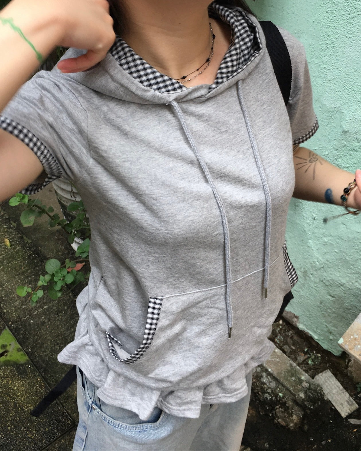 mini hood ruffle tee (grey)