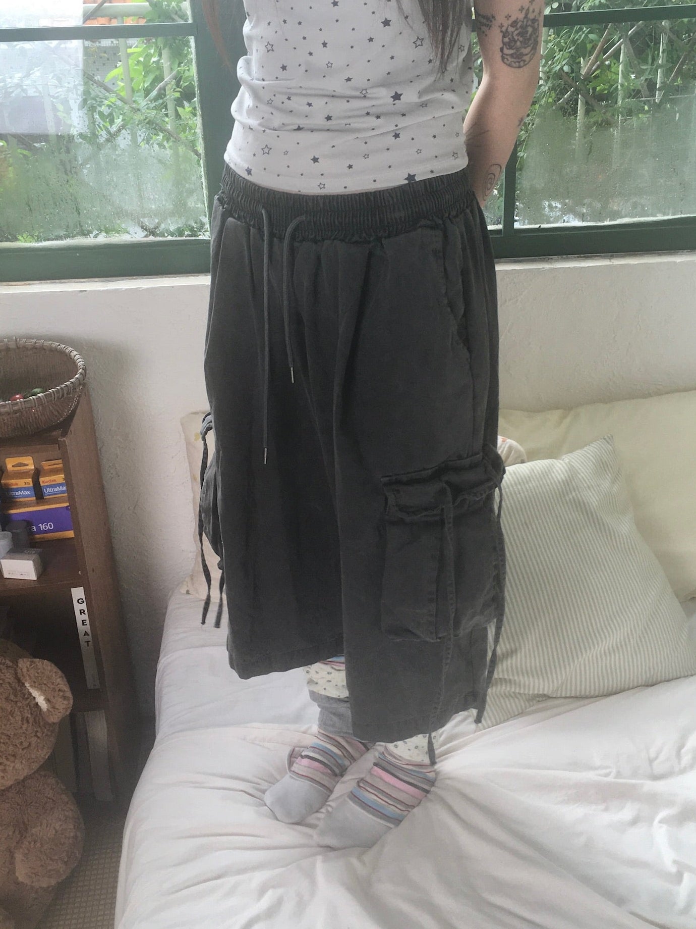 drawstring half cargo pants (charcoal)
