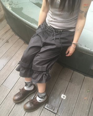 ruffle banding half pants (black)