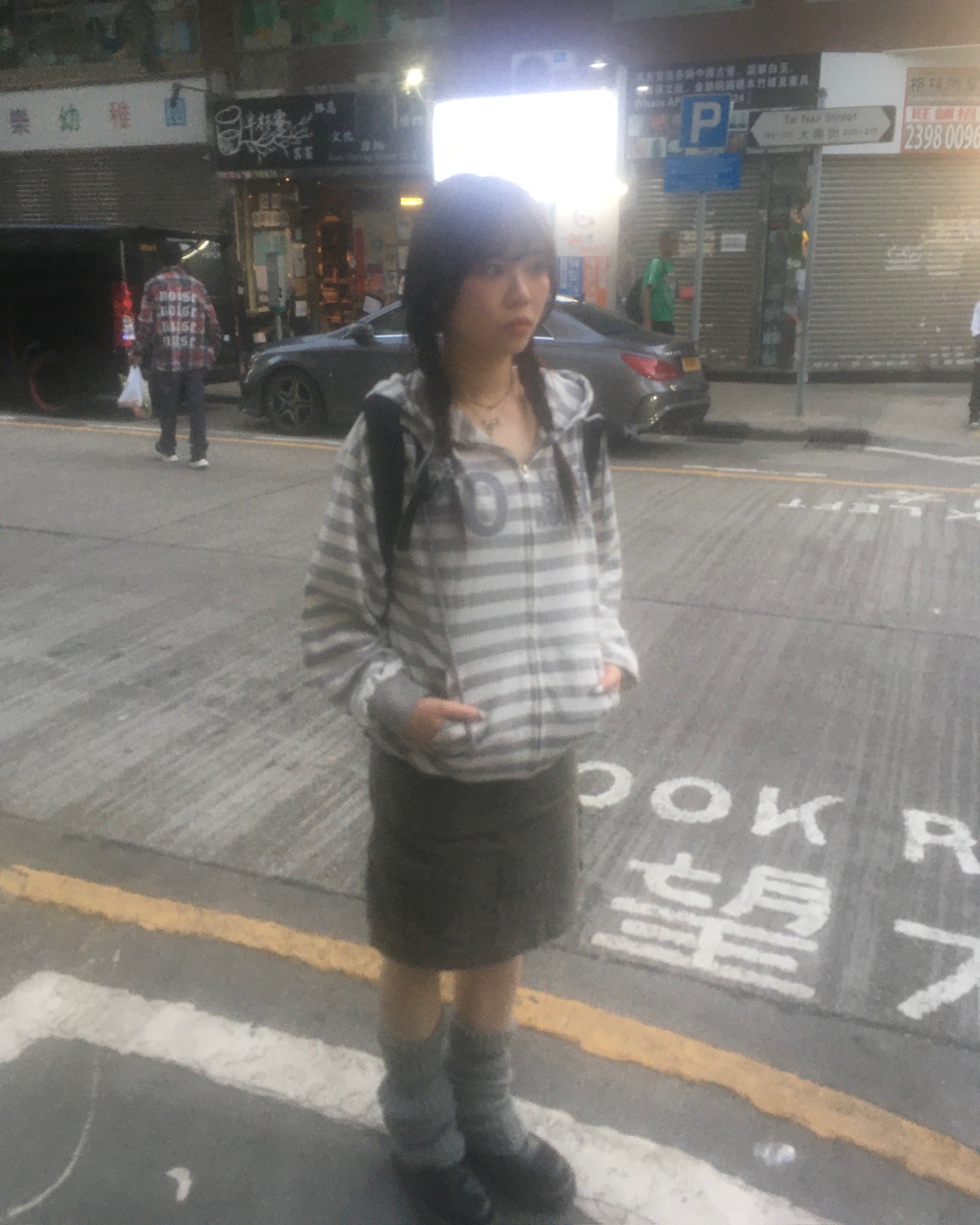 20 striped zip-up hoodie (grey)