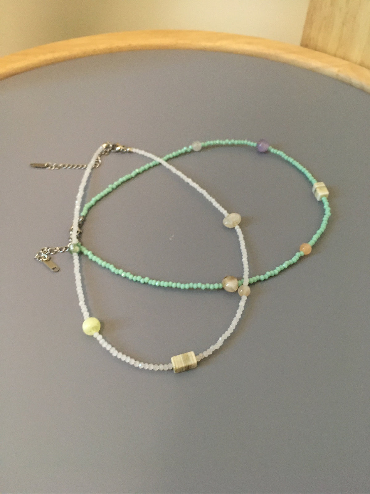stone beaded necklace (mint)