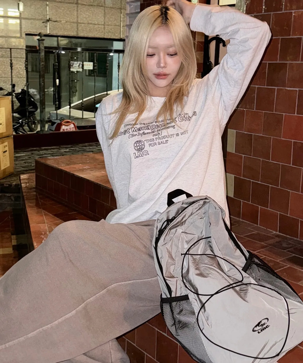 【𝘱𝘳𝘦-𝘰𝘳𝘥𝘦𝘳】LMC OVAL GLOBE STRING BACKPACK