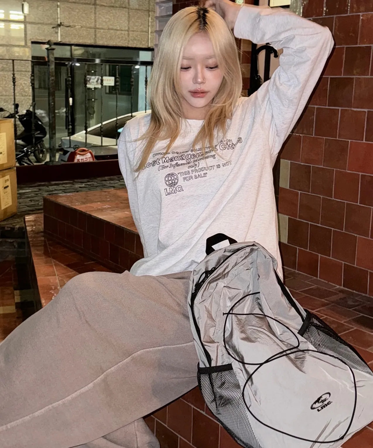 【𝘱𝘳𝘦-𝘰𝘳𝘥𝘦𝘳】LMC OVAL GLOBE STRING BACKPACK