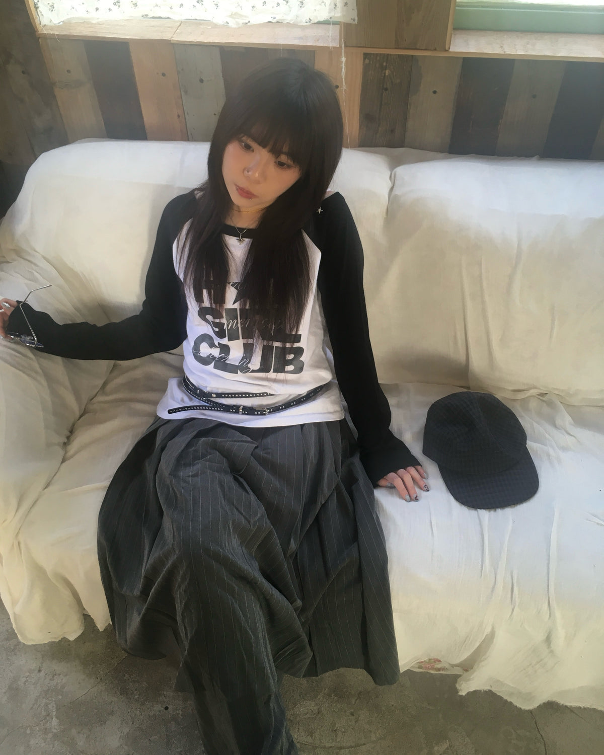 hot girl raglan tee (white)