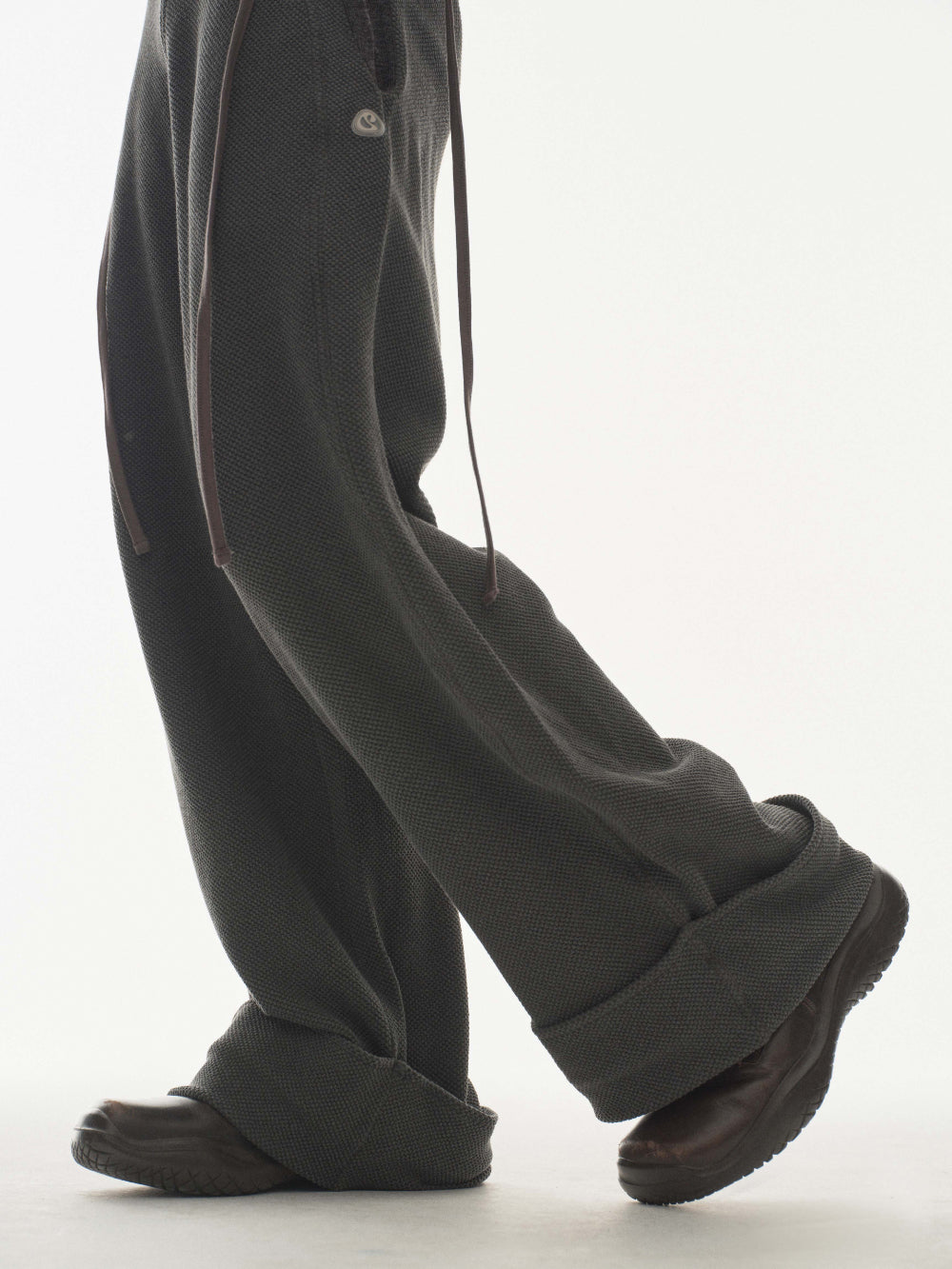 ✪【𝘱𝘳𝘦-𝘰𝘳𝘥𝘦𝘳】coyseio ribbed band pants (charcoal)