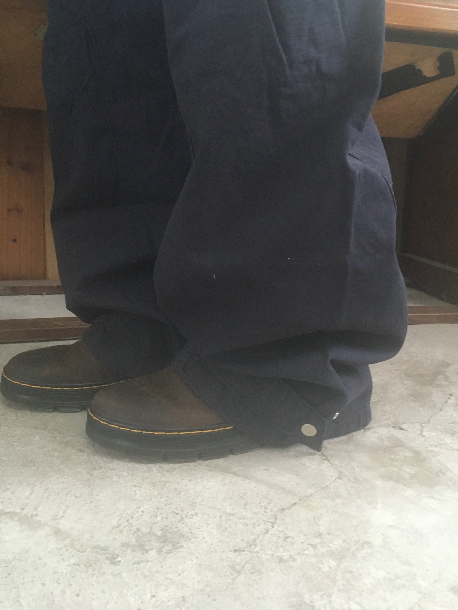 hem button cargo pants (navy)