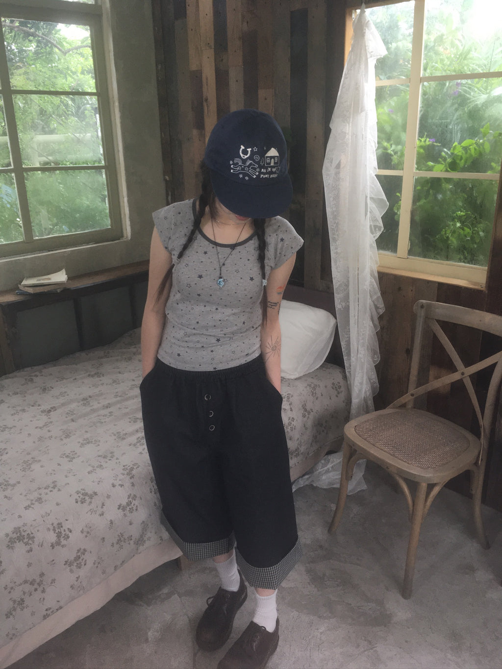 check roll-up pants