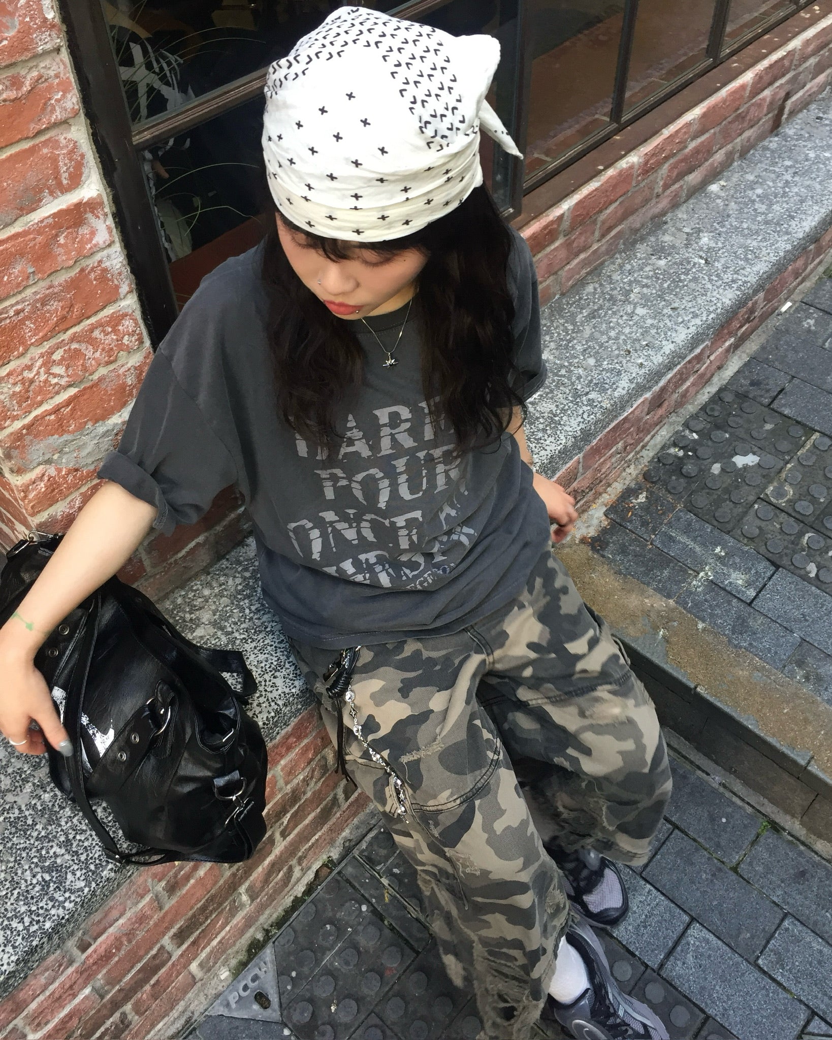 (in stock) once washed tee (sand)
