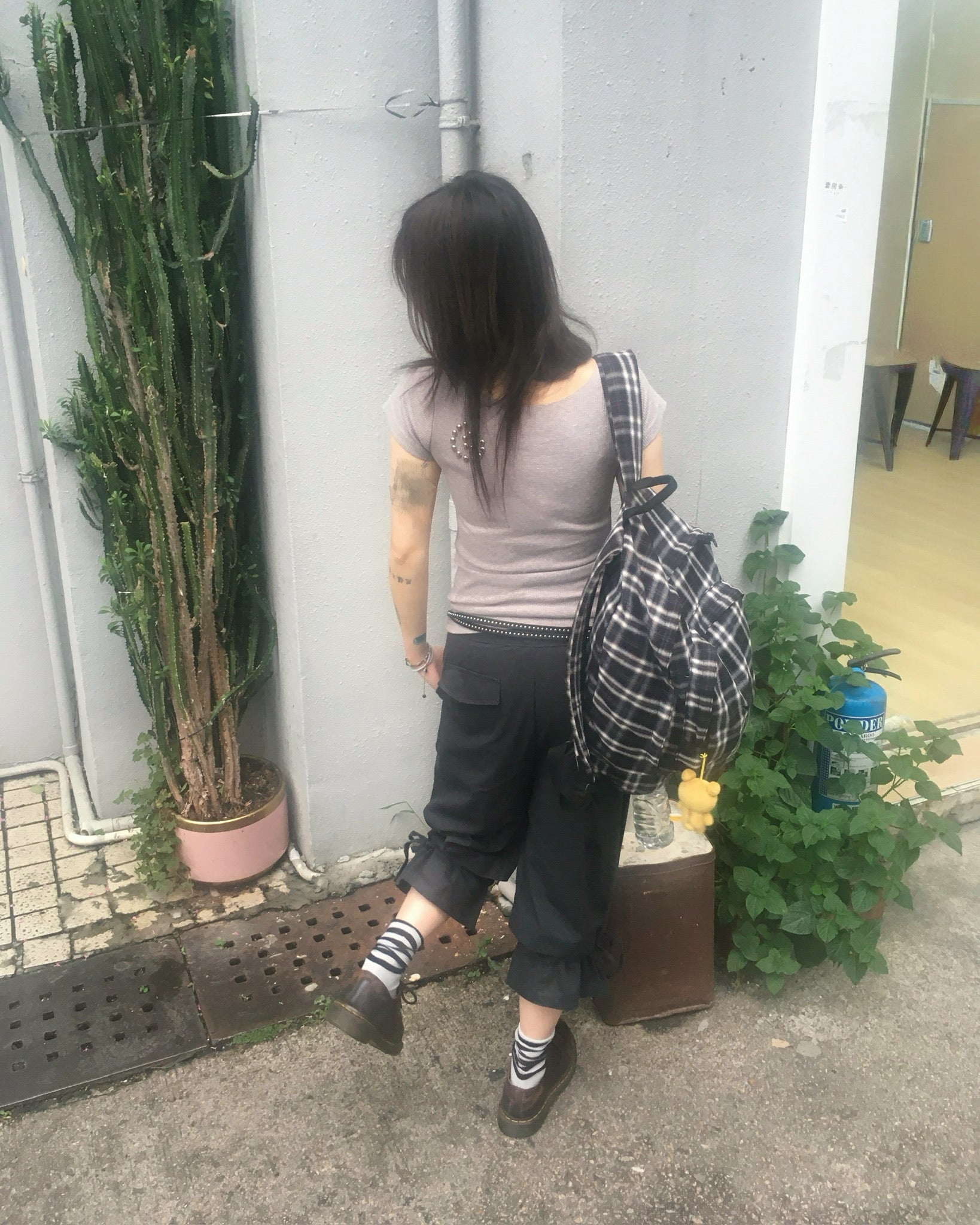 ruffle banding half pants (black)