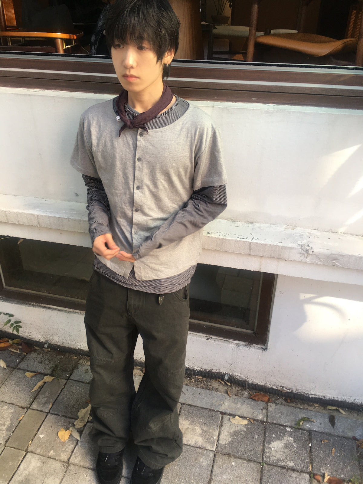 mock layer button tee (grey)