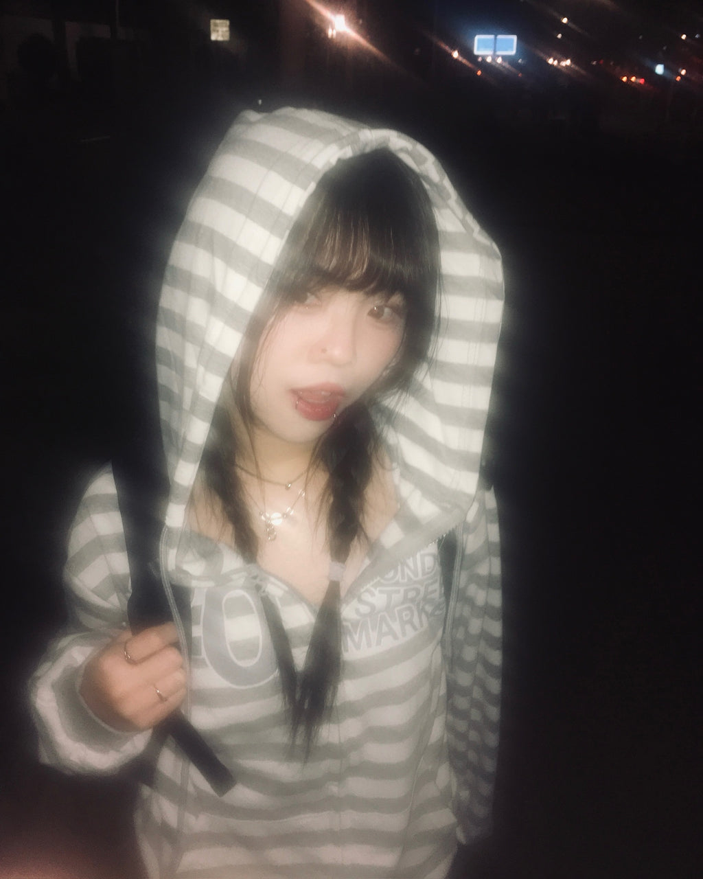20 striped zip-up hoodie (grey)