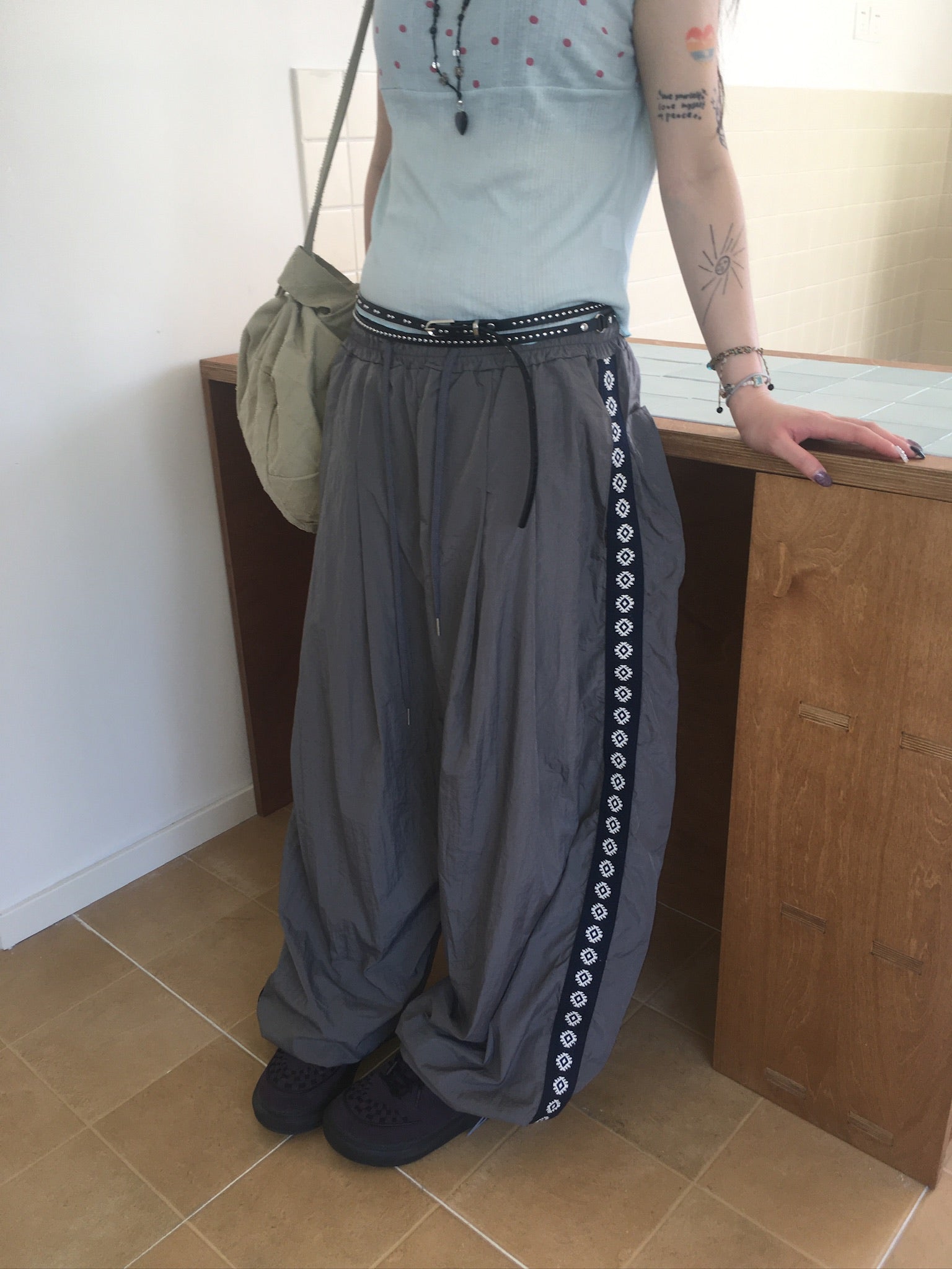 side sun nylon pants (grey)