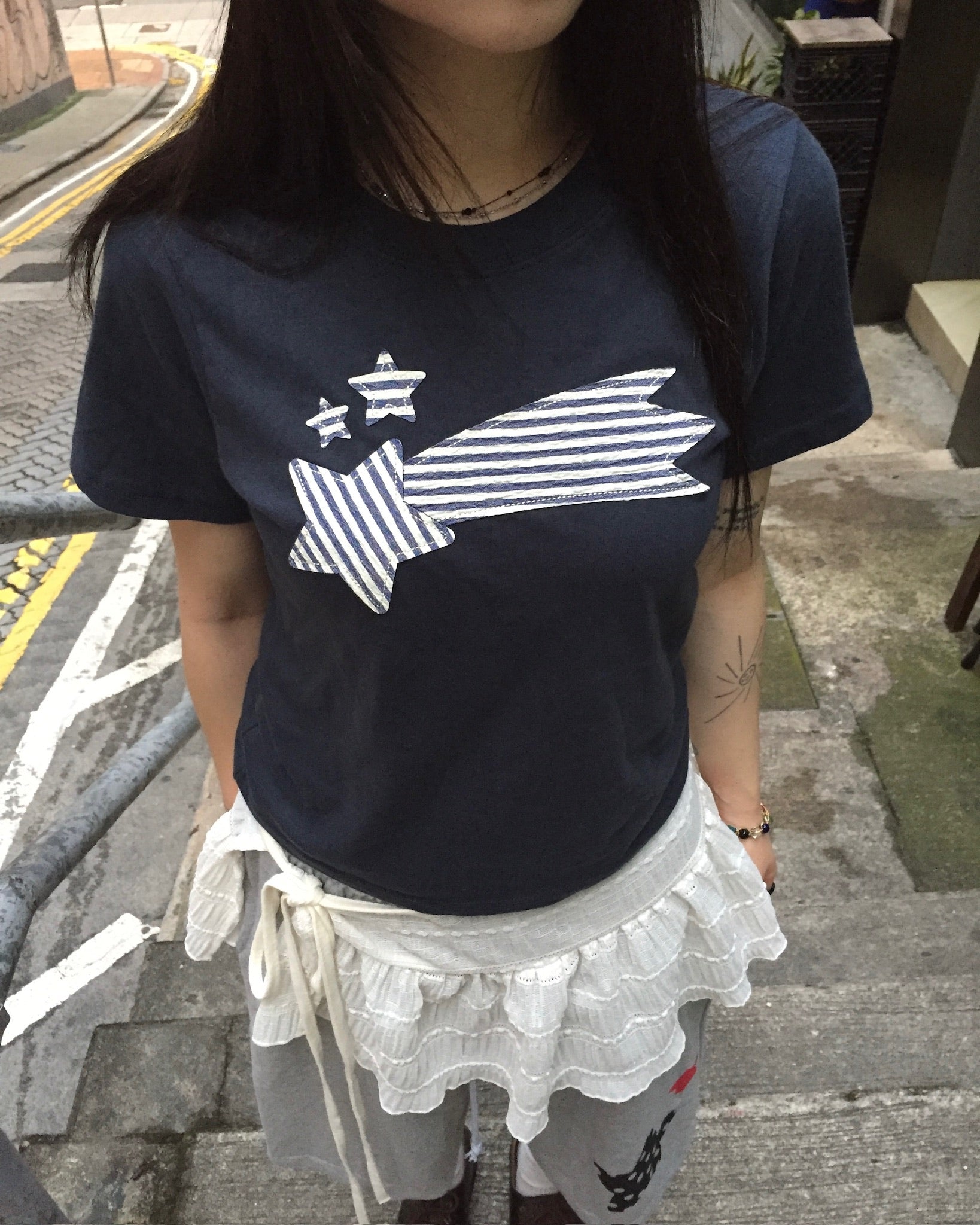 star patch crop tee (navy)