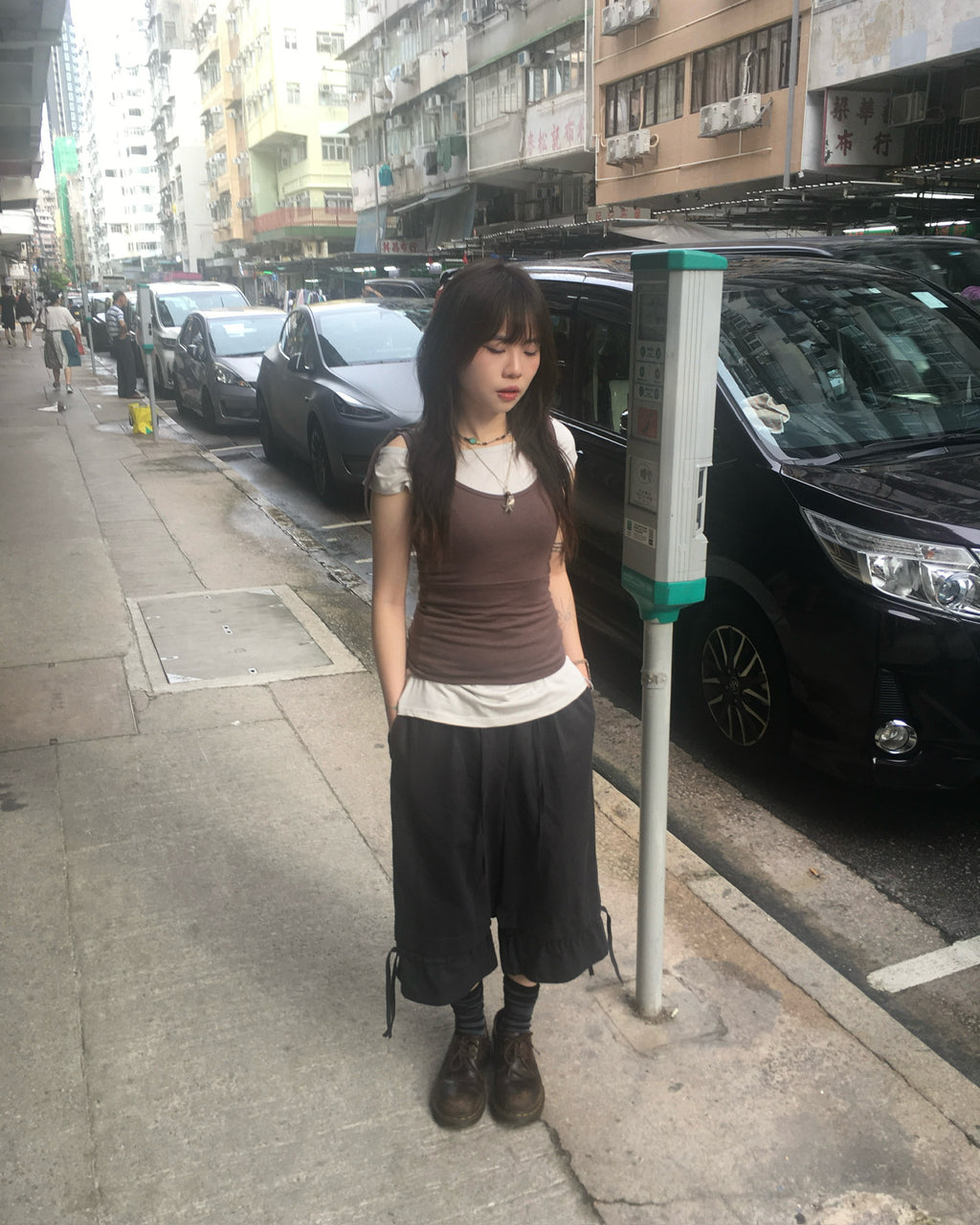 two-piece layered tee (brown/light grey)