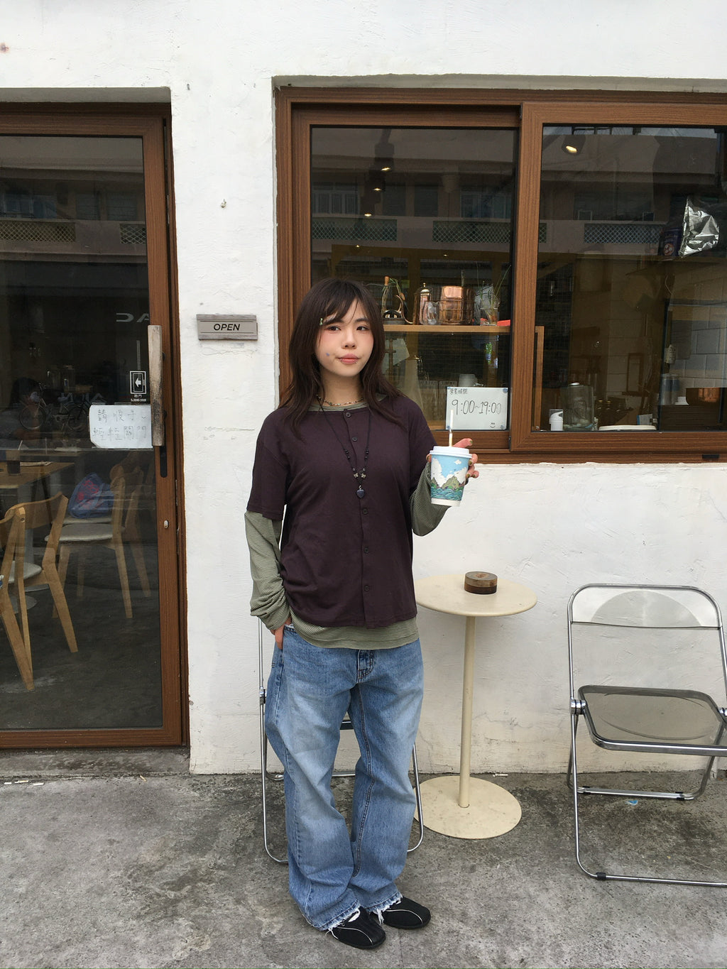 mock layer button tee (brown)