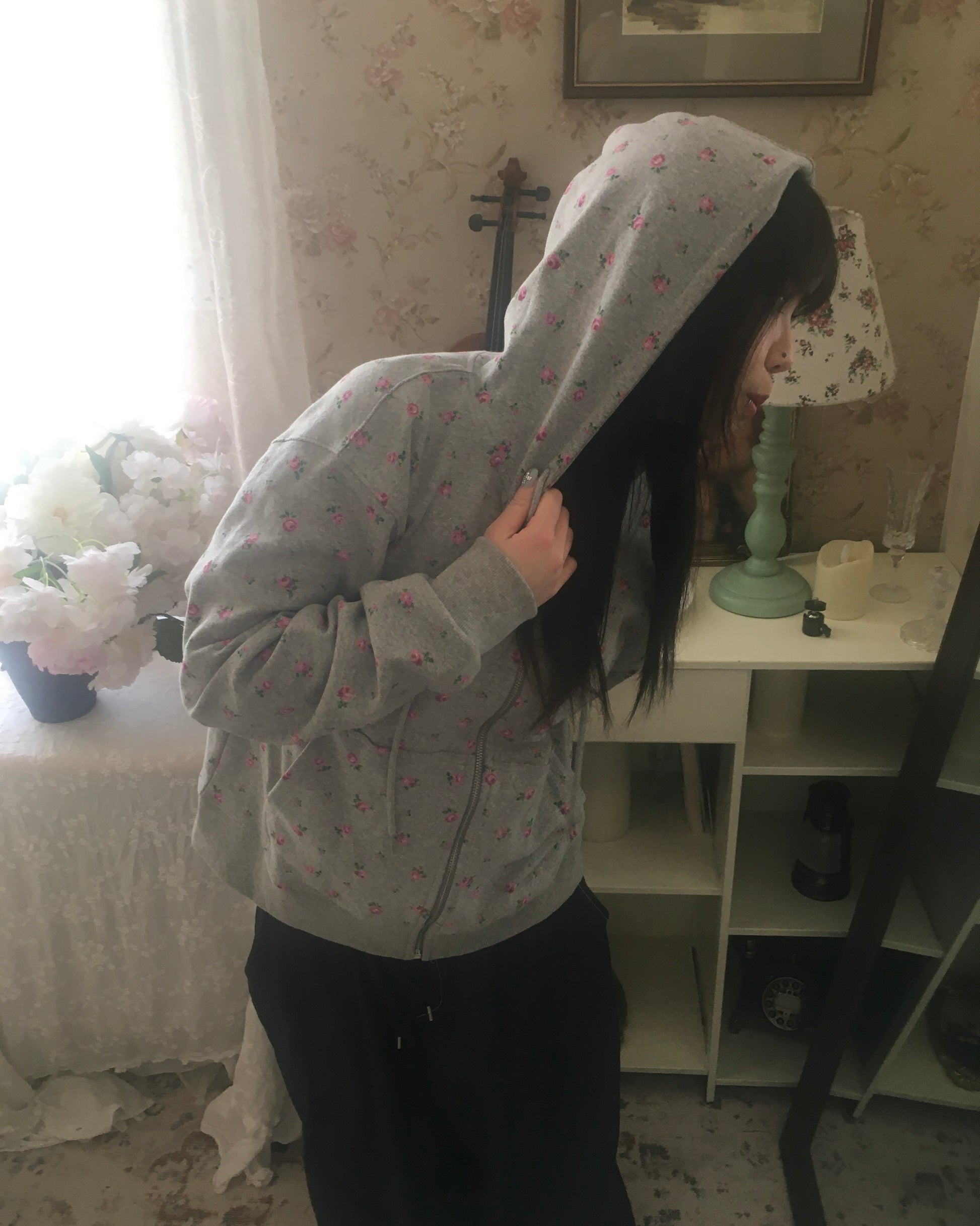 flower zip-up hoodie
