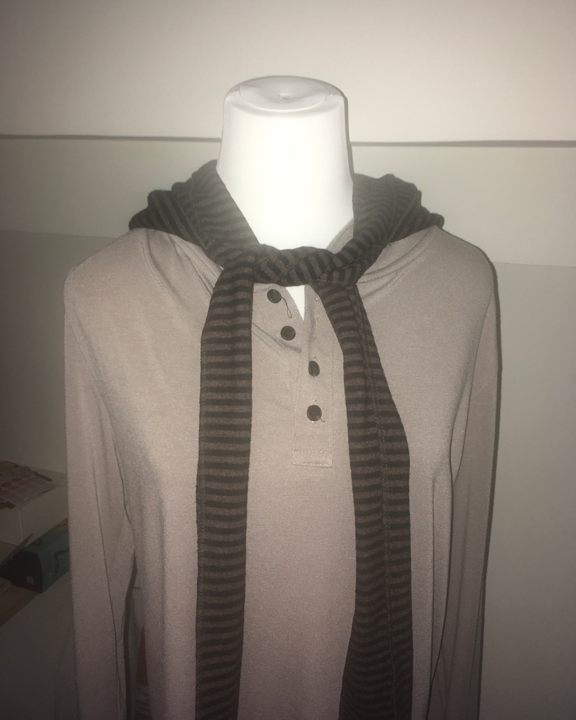 striped hooded scarf (navy)