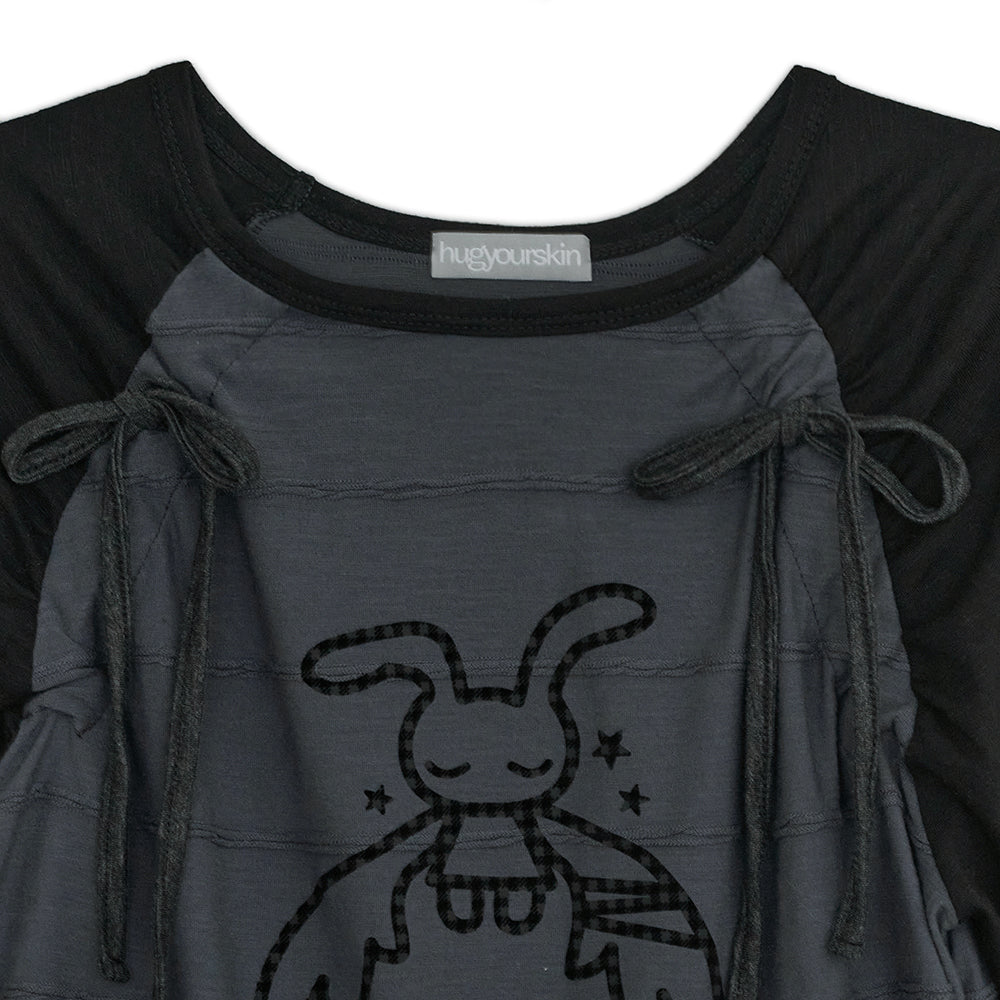 HUGYOURSKIN ANGEL PATCH RAGLAN DRESS (BLACK)