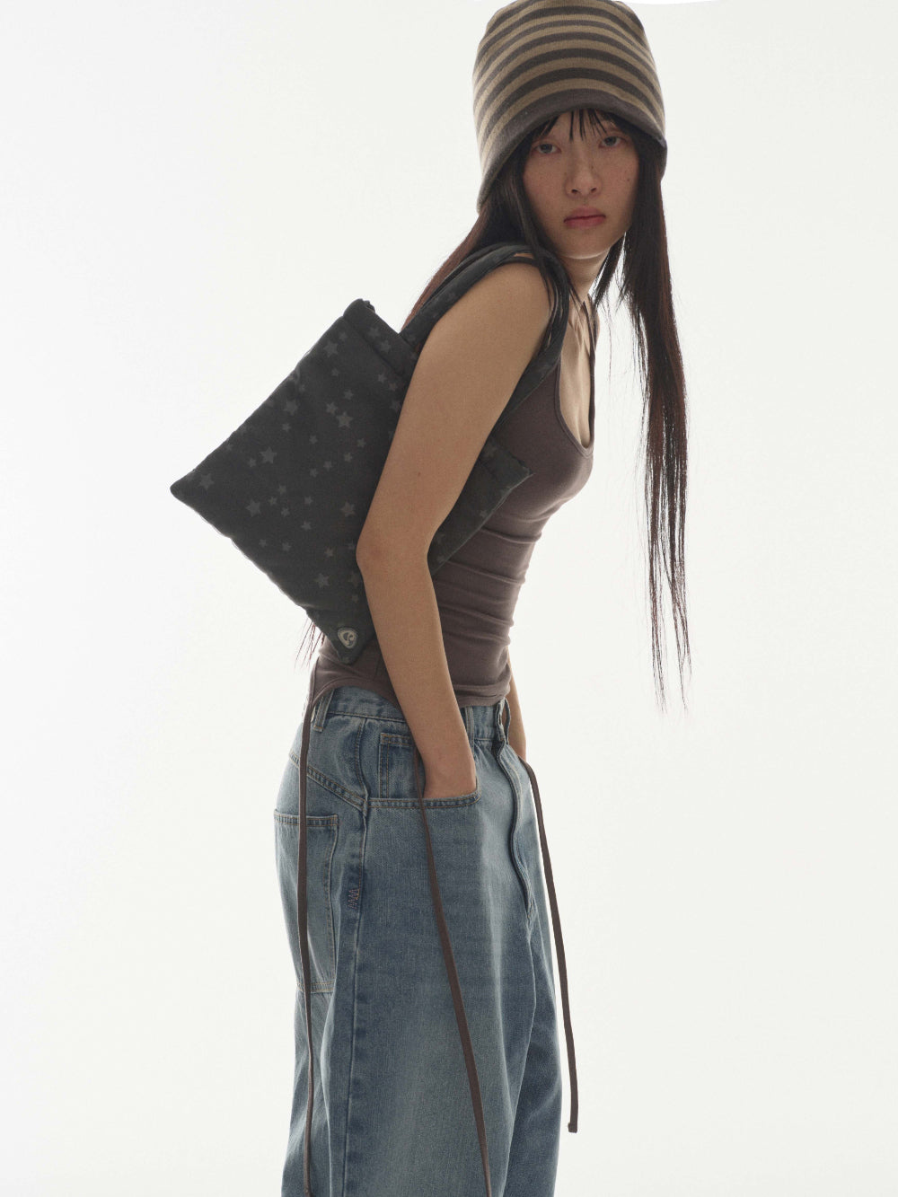 ✪【𝘱𝘳𝘦-𝘰𝘳𝘥𝘦𝘳】coyseio halter strap sleeveless (charcoal)
