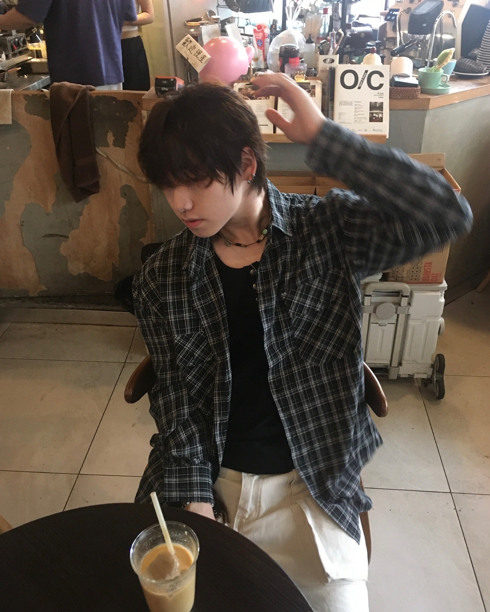 double pocket checked shirt (black)