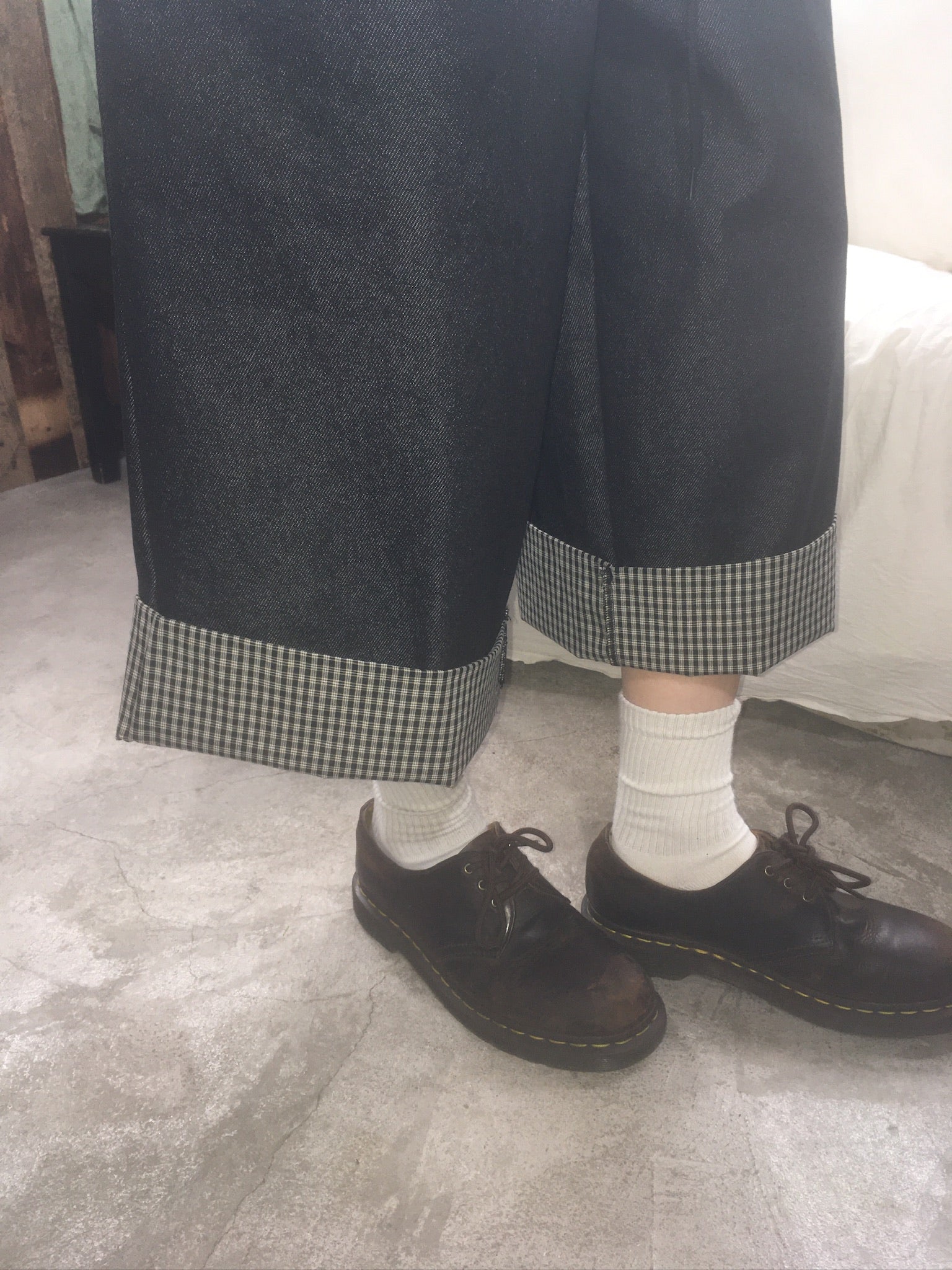 check roll-up pants