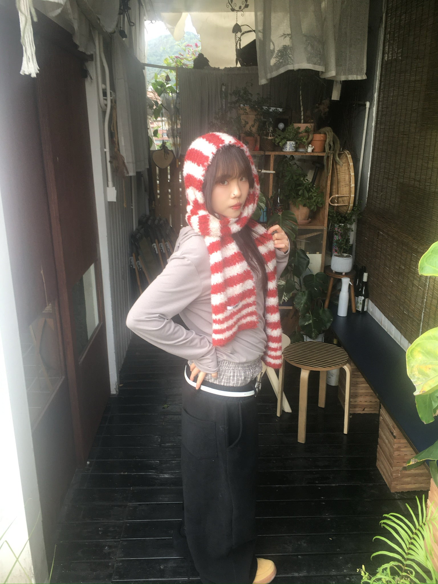 striped wool scarf (red)